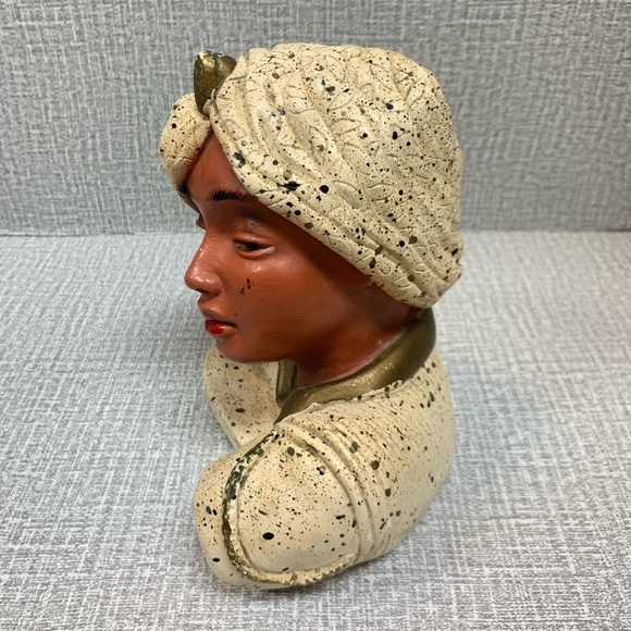 Vintage 1954 Universal Statuary Corp Bookend Man with Turban Chalk ware - Picture 6 of 13